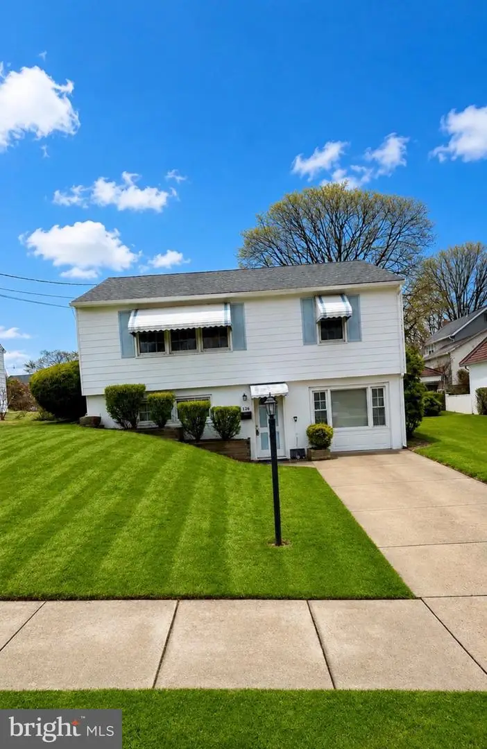 120 Hillcrest Ave, Morrisville, PA 19067 - #1