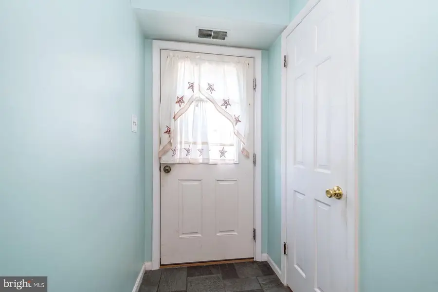 207 Hickory Dr, Quakertown, PA 18951 - #3