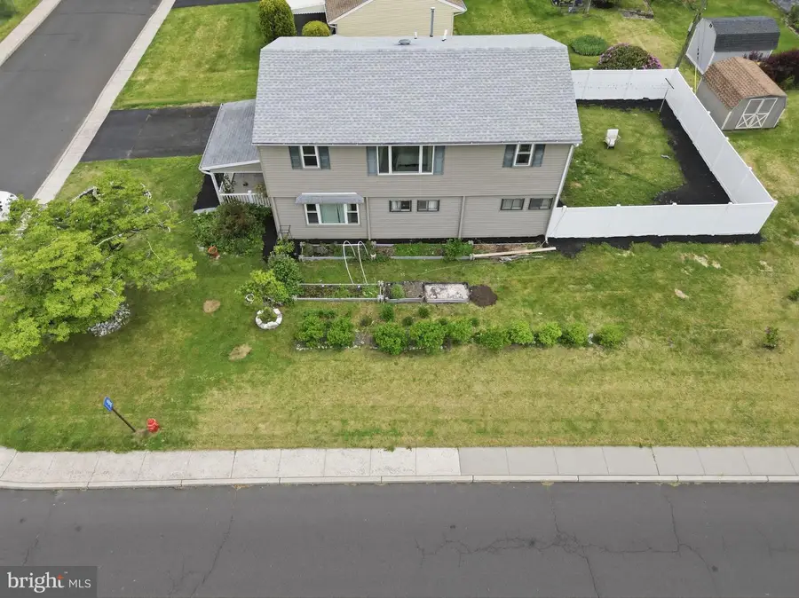 342 Chelsea Rd, Fairless Hills, PA 19030 - #2