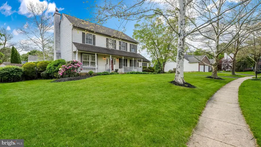 129 Steeplechase Dr, Doylestown, PA 18901 - #2