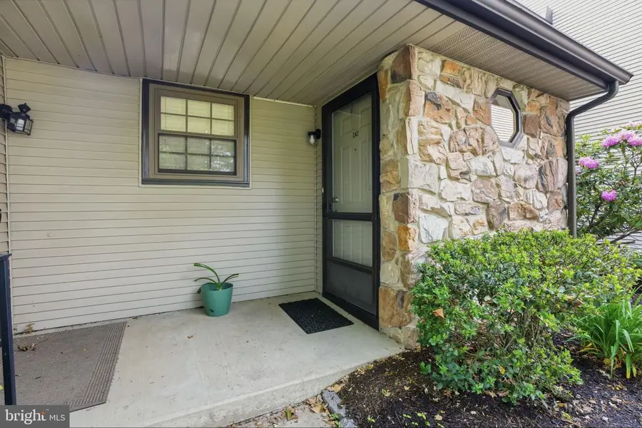 242 Sassafras Ct, Warrington, PA 18976 - #3