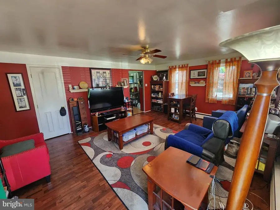 536 Harding Ave, Feasterville Trevose, PA 19053 - #3