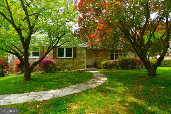 800 Bluebell Rd, WARMINSTER, PA 18974