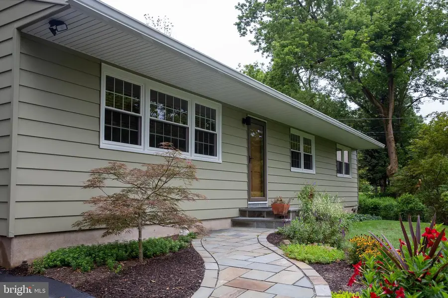 77 Sunset Dr, New Hope, PA 18938 - #2