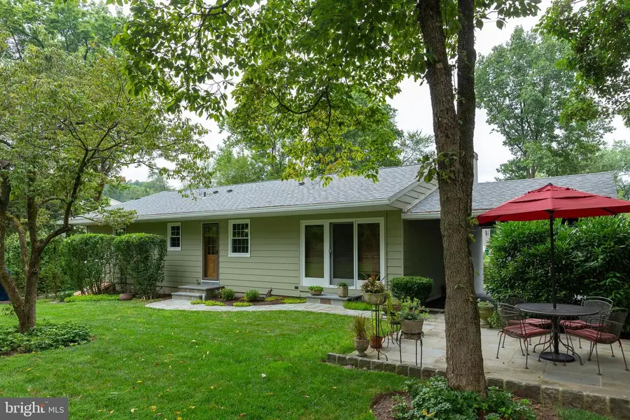 77 Sunset Dr, New Hope, PA 18938 - #3