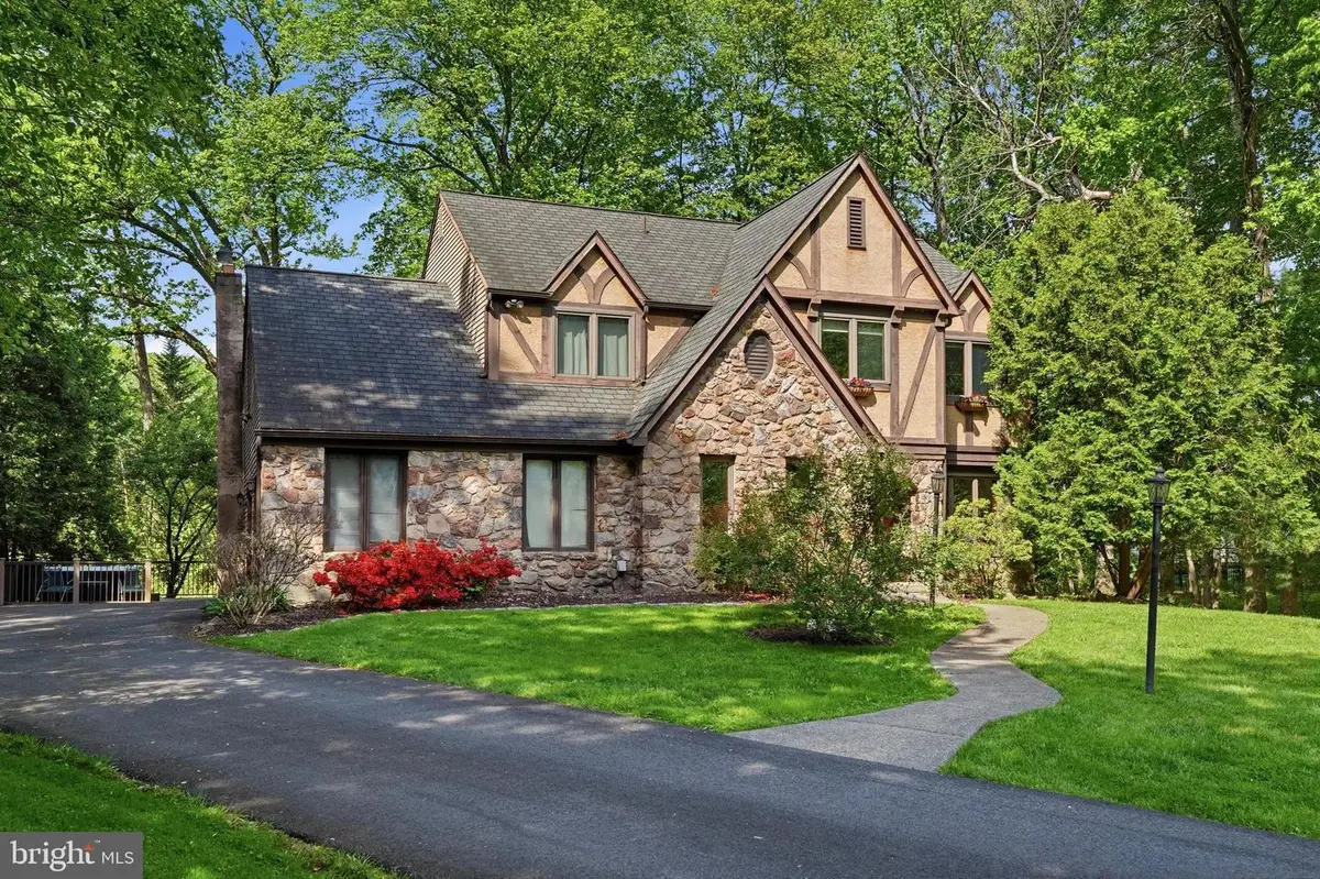 24 Berkley Dr, Yardley, PA 19067 - #1