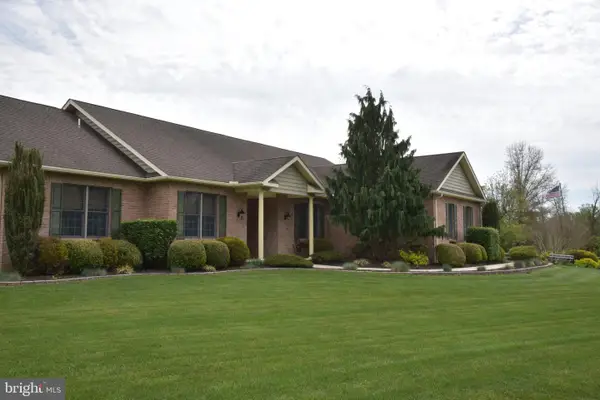 1084 Old School Rd, QUAKERTOWN, PA 18951