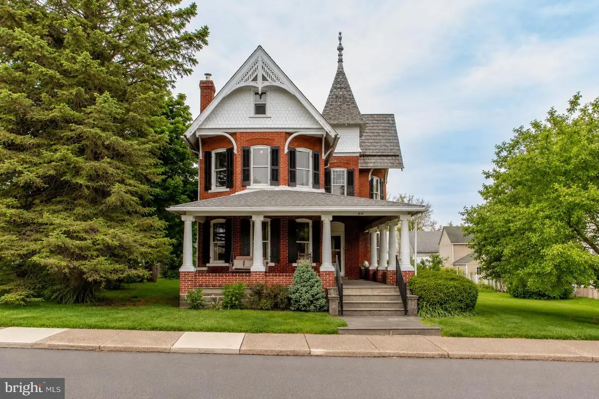 813 Juniper St, Quakertown, PA 18951 - #1