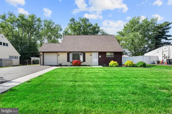 119 Harvest Rd, LEVITTOWN, PA 19056