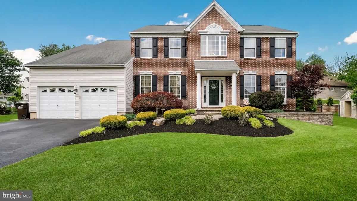 306 Crimson Ct, Warrington, PA 18976 - #1