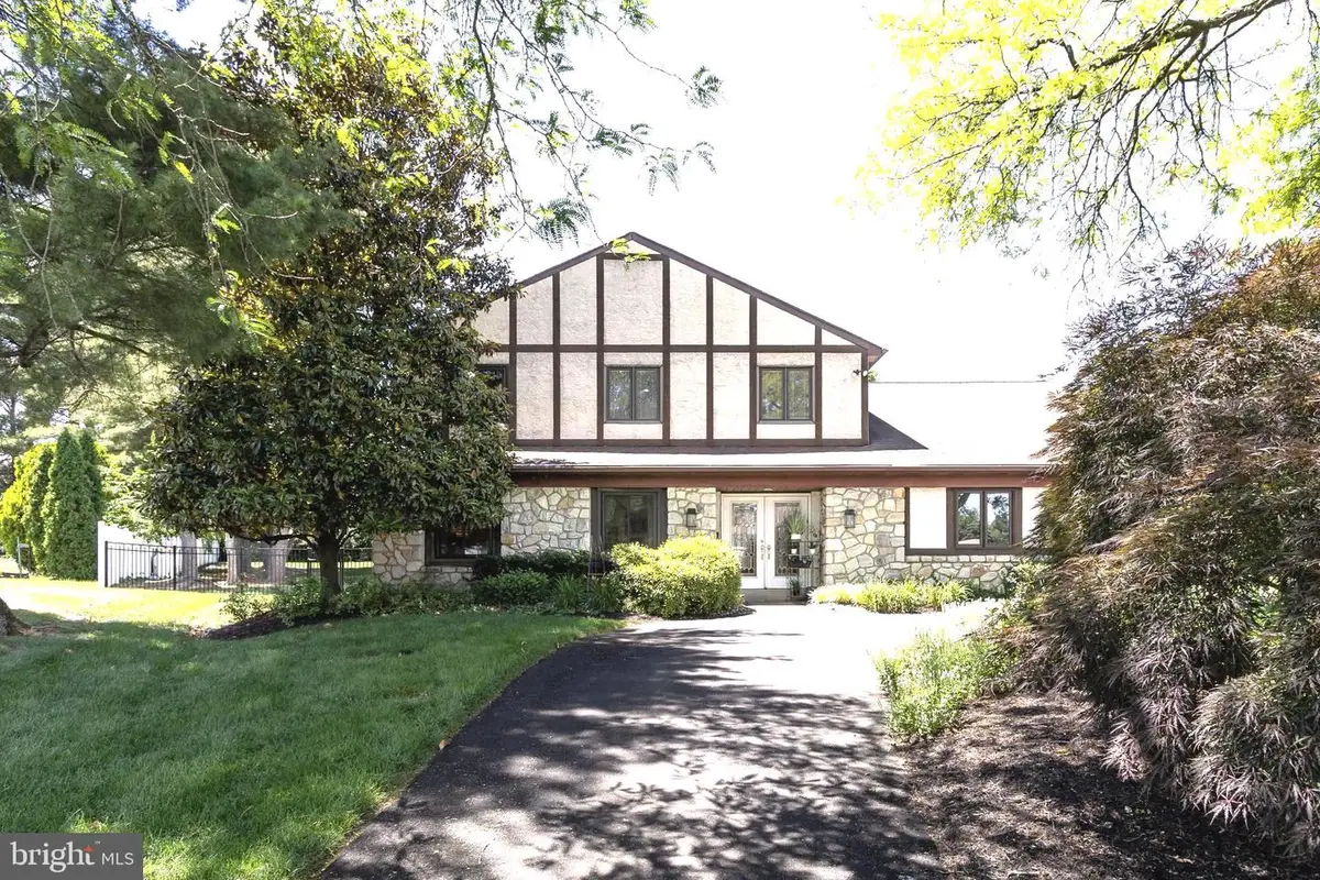 36 Summer Pl, Huntingdon Valley, PA 19006 - #1