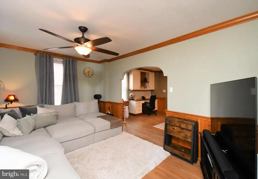 15 S Main St, Perkasie, PA 18944 - #3