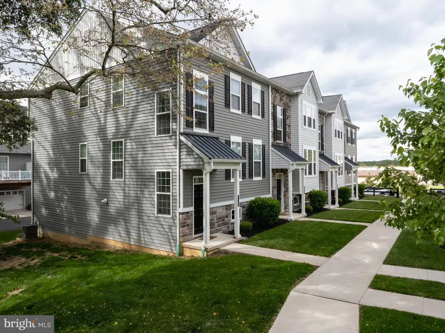 114 Hartzels Ln, Chalfont, PA 18914 - #2