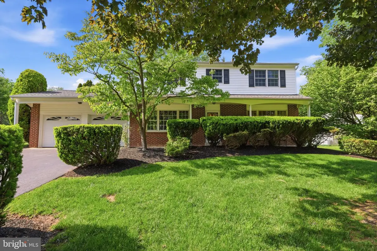 121 Buck Hill Dr, Southampton, PA 18966 - #1