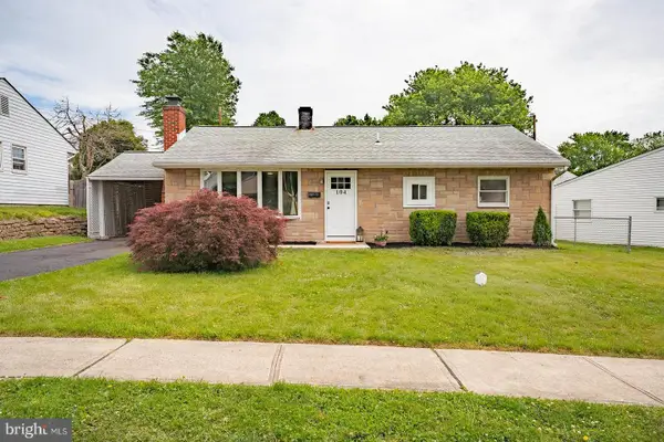 104 Elmwood Rd, FAIRLESS HILLS, PA 19030