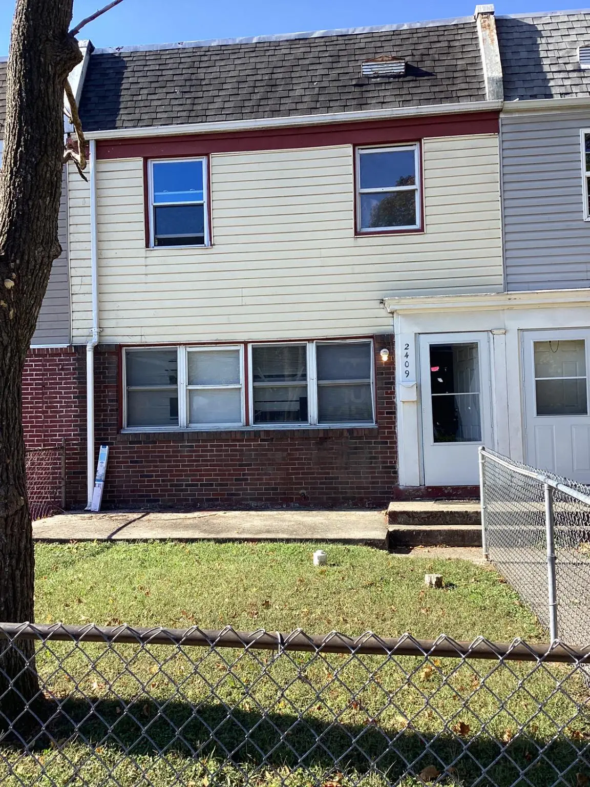 2409 Bloomsdale Rd, Levittown, PA 19057 - #1