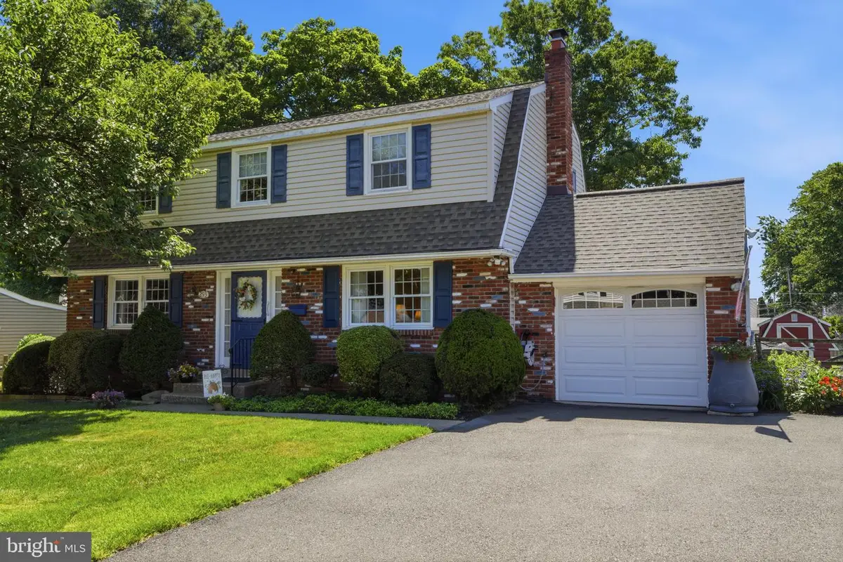 293 Norfolk Rd, Warminster, PA 18974 - #1
