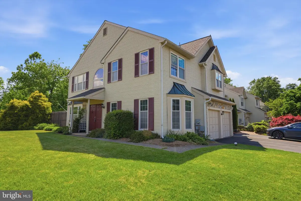 101 Sequoia Dr, Newtown, PA 18940 - #1