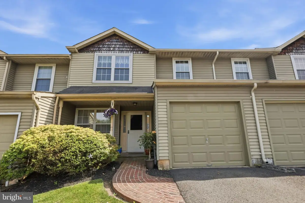 30 S Timber Rd, Holland, PA 18966 - #1