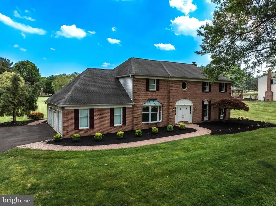 75 Eisenhard Dr, Ivyland, PA 18974 - #3