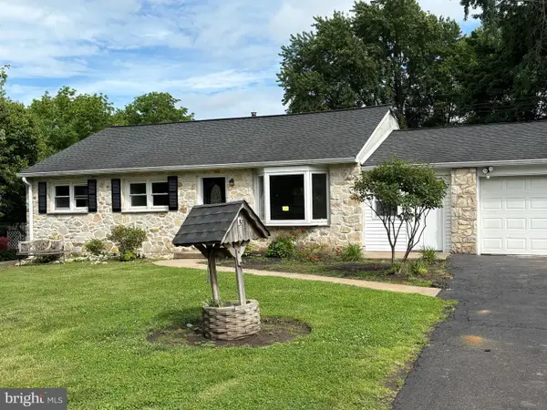 1217 Greeley Ave, WARMINSTER, PA 18974