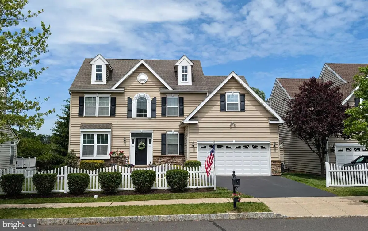 102 Overholt Dr, Perkasie, PA 18944 - #1