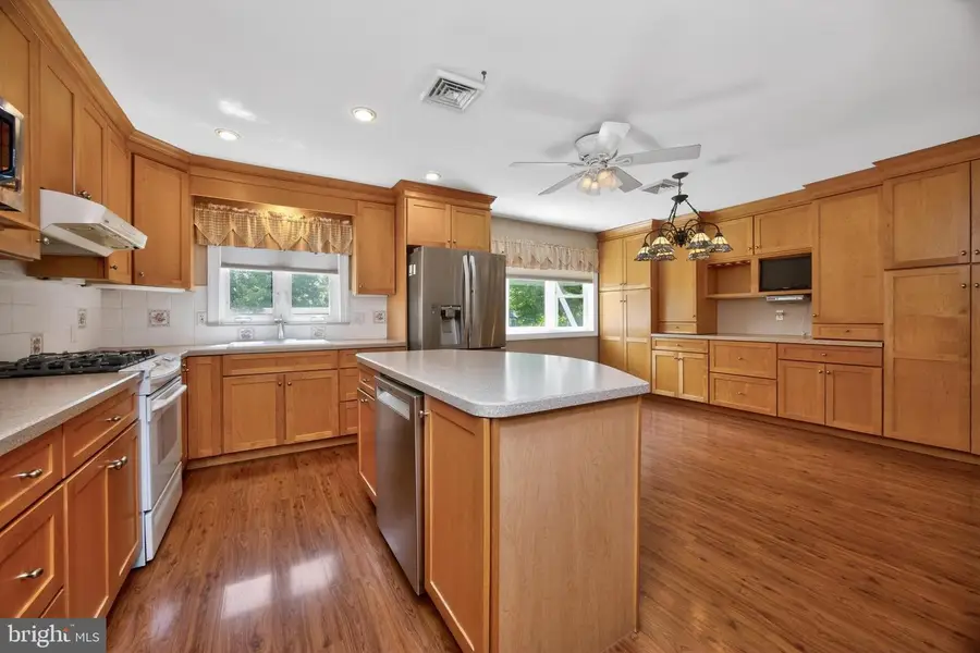 726 Claire Rd, Warminster, PA 18974 - #2