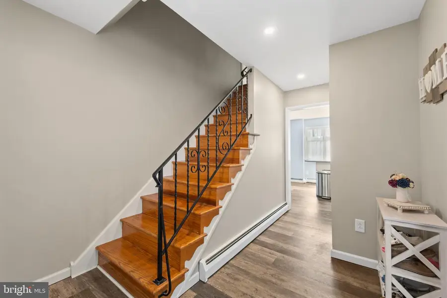 923 Otto Ln, Warminster, PA 18974 - #3