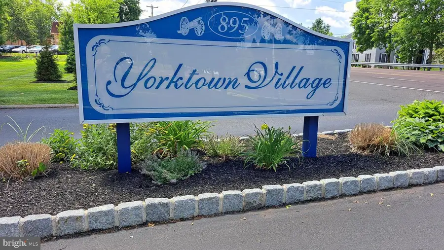 205 Saratoga Ct, Warminster, PA 18974 - #2