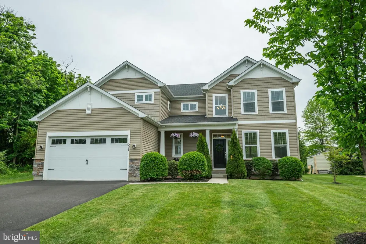 302 Hidden Meadow Dr, Perkasie, PA 18944 - #1