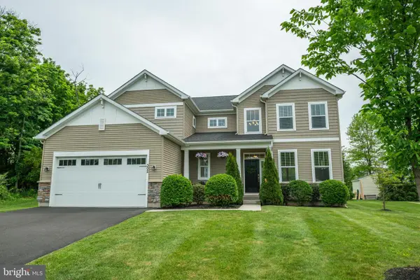 302 Hidden Meadow Dr, PERKASIE, PA 18944