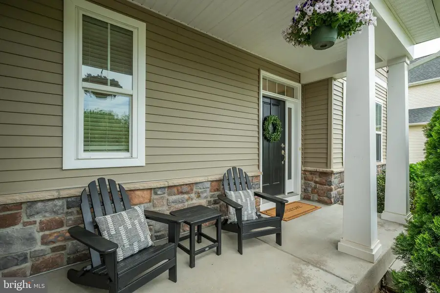 302 Hidden Meadow Dr, Perkasie, PA 18944 - #2