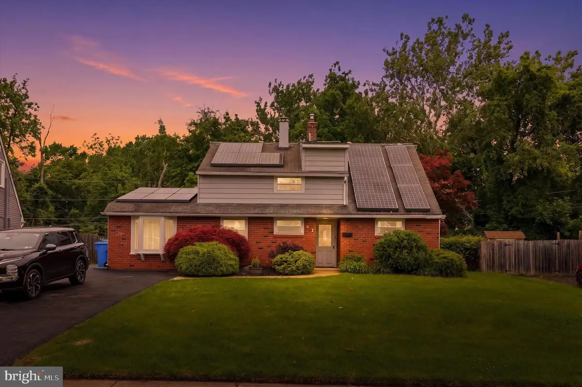 57 Whitewood Dr, Levittown, PA 19057 - #1