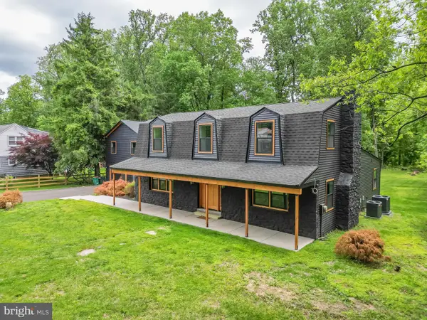 11 Stoopville Rd, NEWTOWN, PA 18940