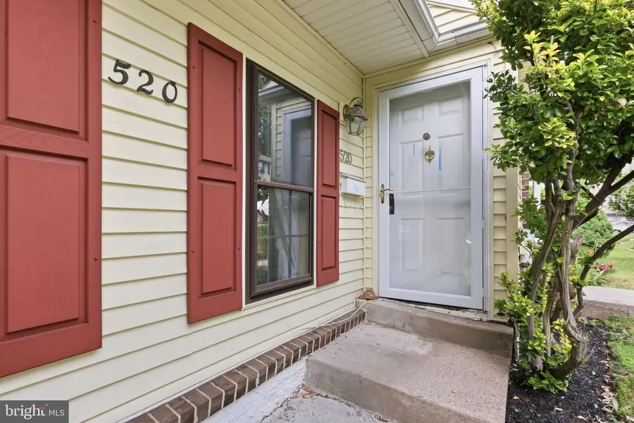 520 Pebble Ridge Ct, Feasterville Trevose, PA 19053 - #2