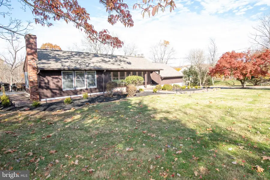 423 Brownsburg Rd #w, Newtown, PA 18940 - #3