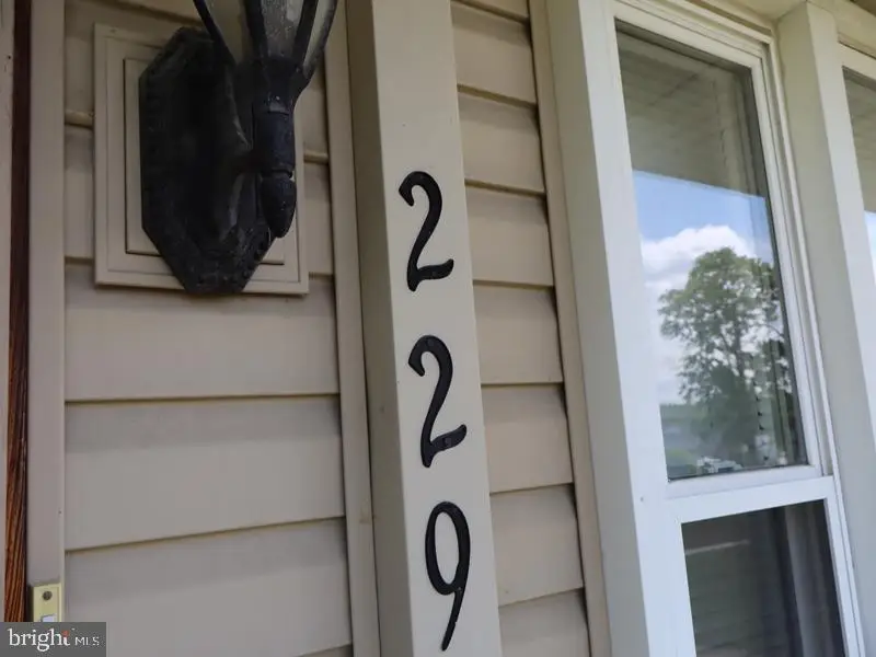 229 Suffolk Rd, Fairless Hills, PA 19030 - #3