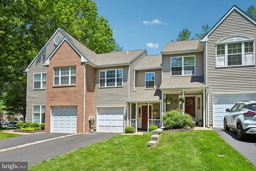 184 Victoria Ct, Doylestown, PA 18901 - #3