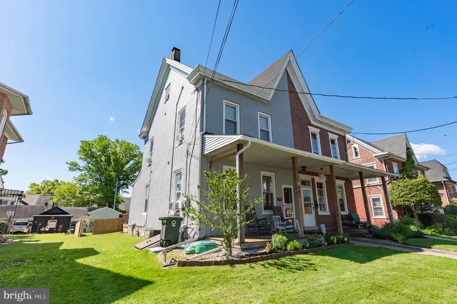 127 S 5th St, Perkasie, PA 18944 - #2