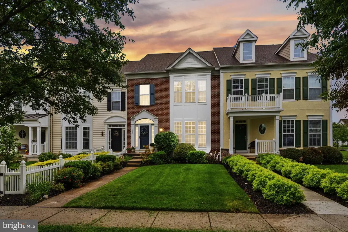 175 Pipers Inn Dr, Fountainville, PA 18923 - #1