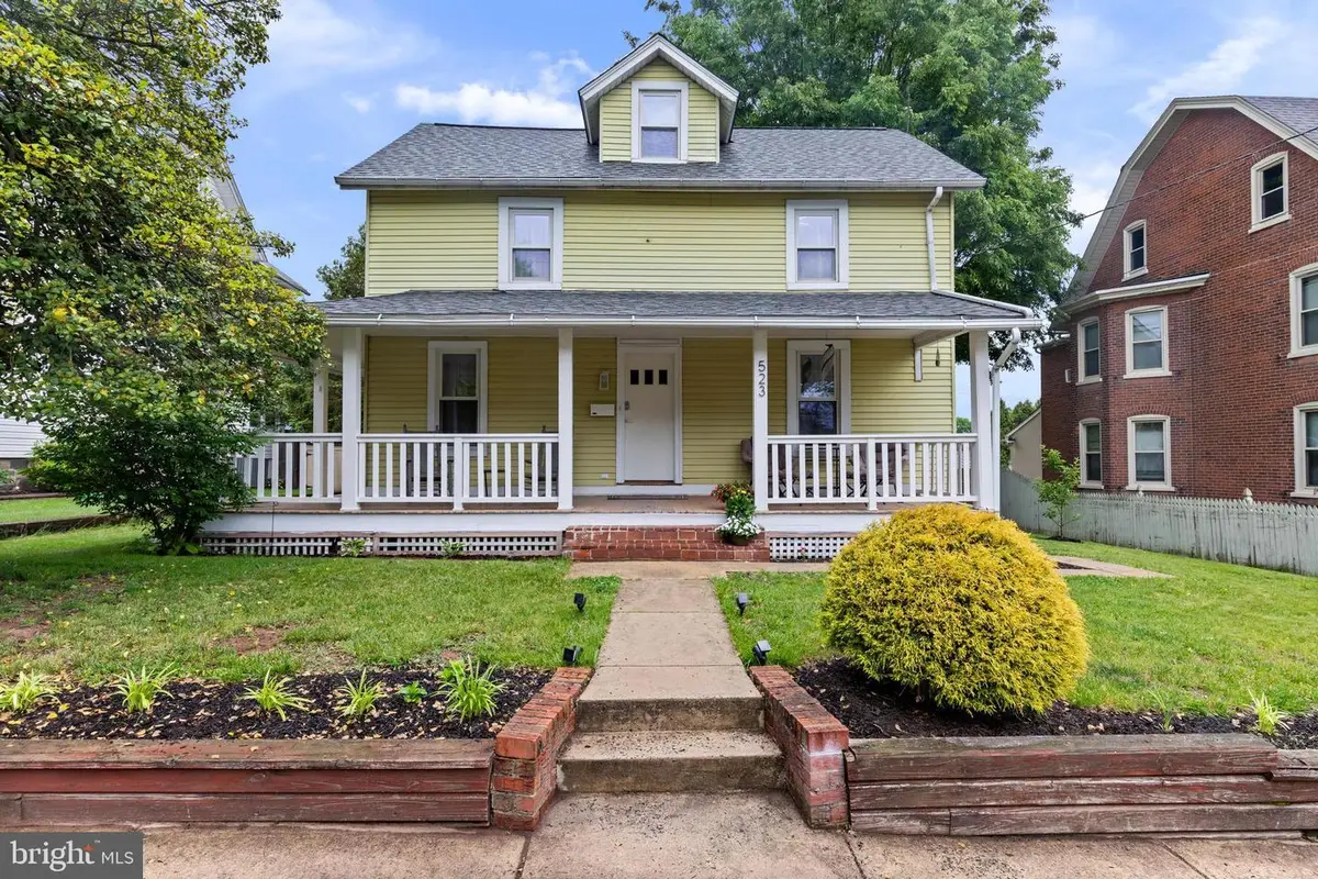 523 Vine St, Perkasie, PA 18944 - #1