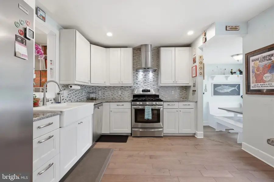 620 Crown St, Morrisville, PA 19067 - #2
