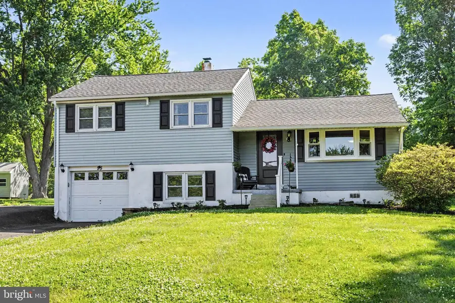 95 Duane Rd, Doylestown, PA 18901 - #2