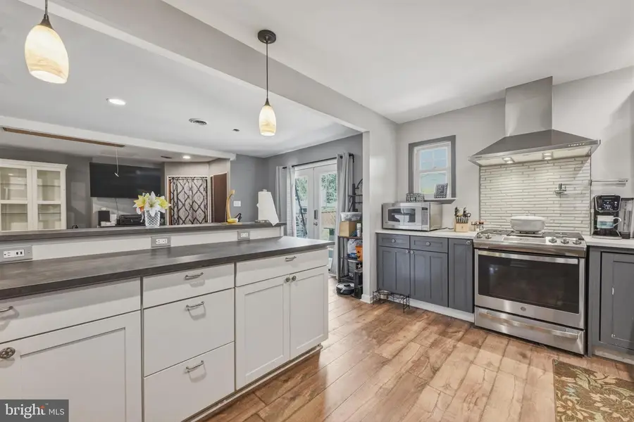 981 Rozel Ave, Southampton, PA 18966 - #2