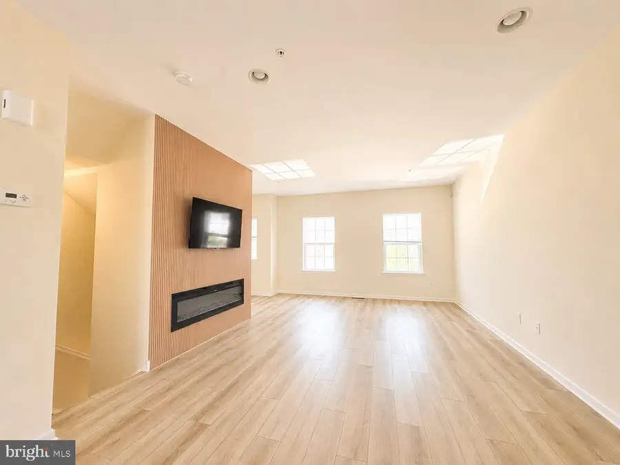 145 Mercer Ct, Fairless Hills, PA 19030 - #3