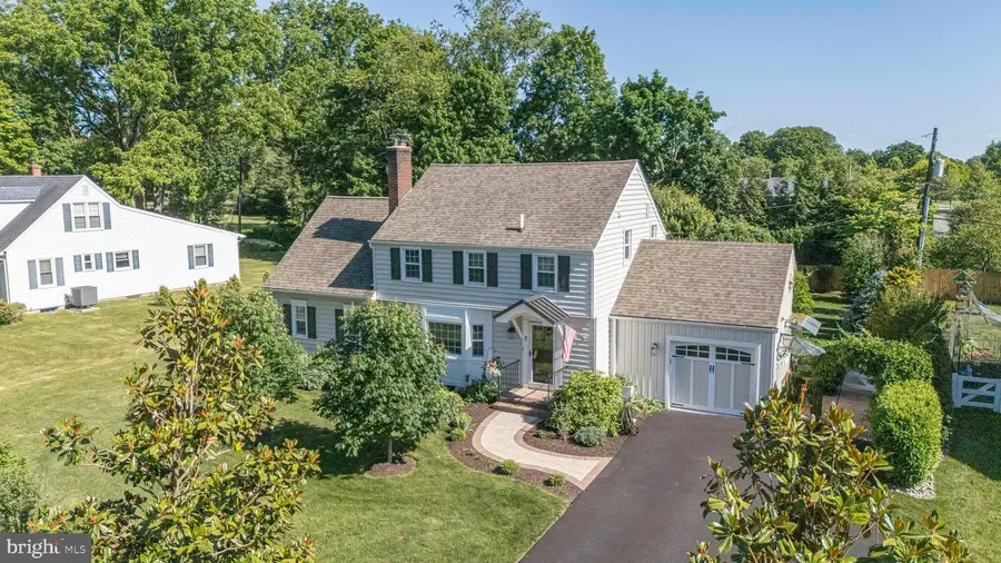 7 Colonial Ridge Dr, Yardley, PA 19067 - #2