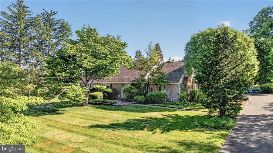 73 Shady Grove Cir, Doylestown, PA 18901 - #2