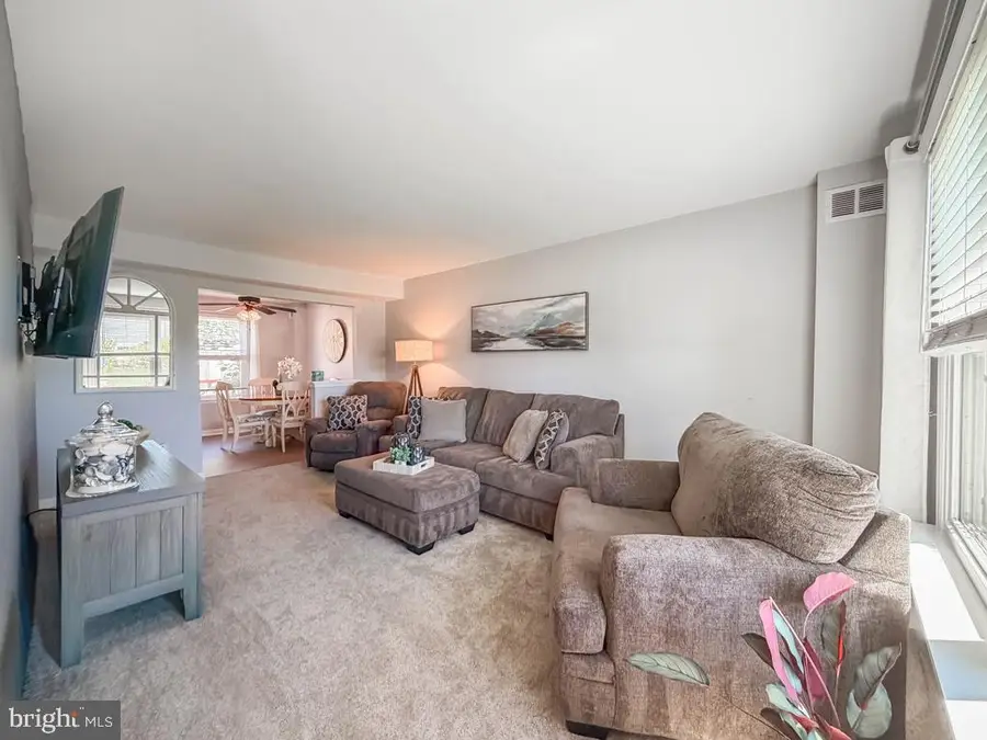 5710 Dunbar Ct, Bensalem, PA 19020 - #3