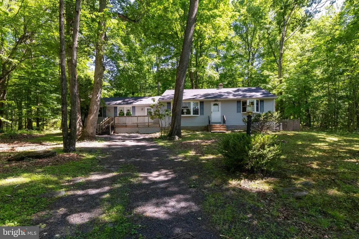 6202 Ferry Rd, Doylestown, PA 18902 - #1