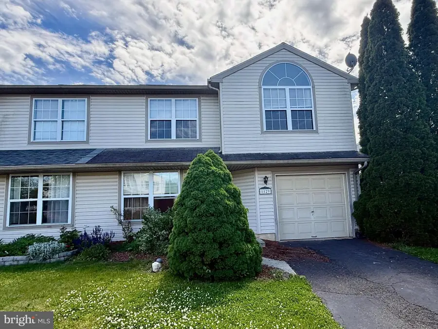 1129 School House Ln, Quakertown, PA 18951 - #2